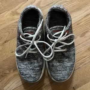 Unisex Le Mouton Women’s size 9 or men’s size 8